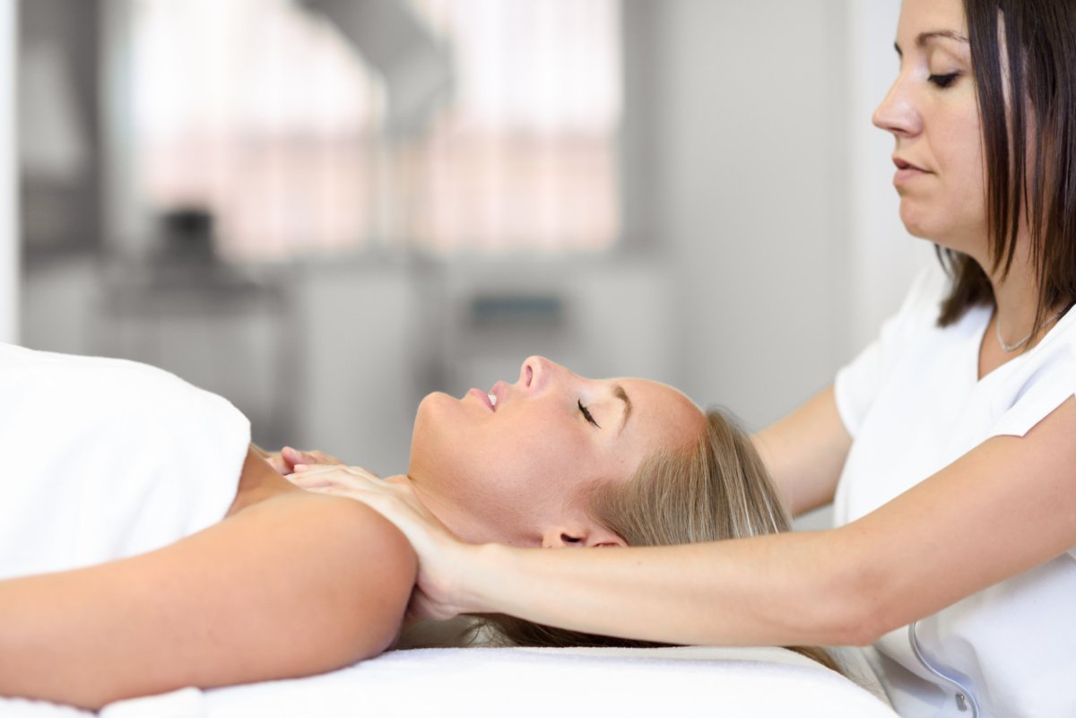 Head massage at a spa in Botany Auckland